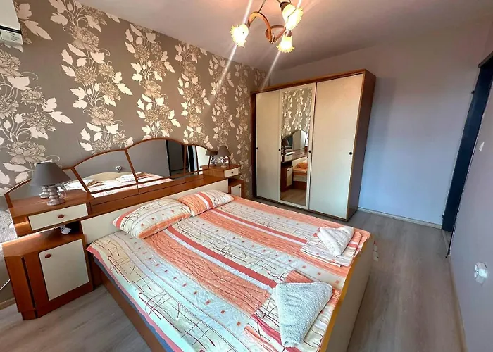 Lux Sisi Apartmán Burgas City